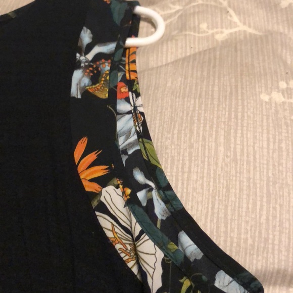 W5 shirt - Picture 3 of 4